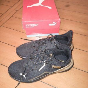 PUMA BLACK & GOLD, SIZE 7